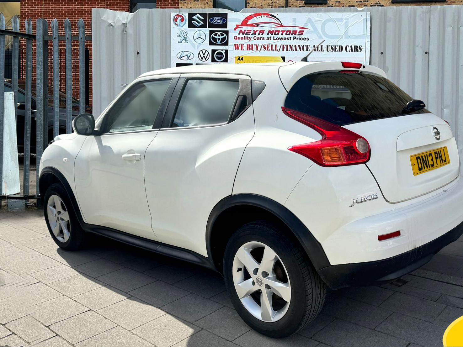 Nissan Juke 1.6 Visia SUV 5dr Petrol Manual Euro 5 (94 ps)