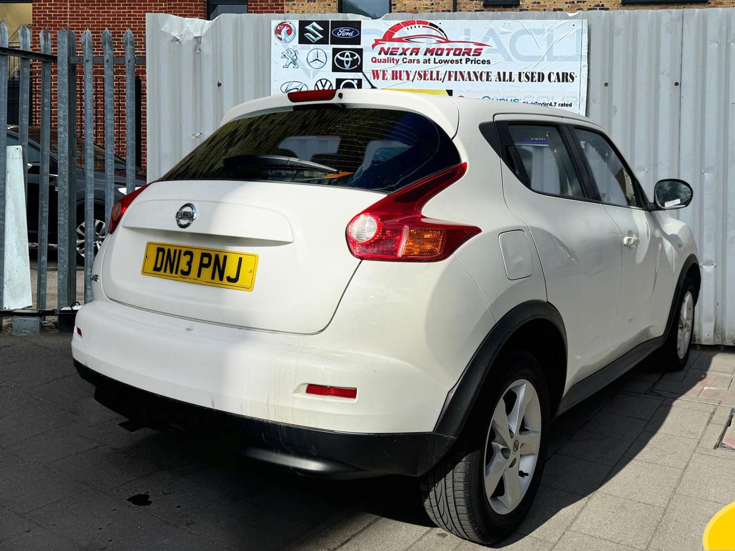 Nissan Juke 1.6 Visia SUV 5dr Petrol Manual Euro 5 (94 ps)