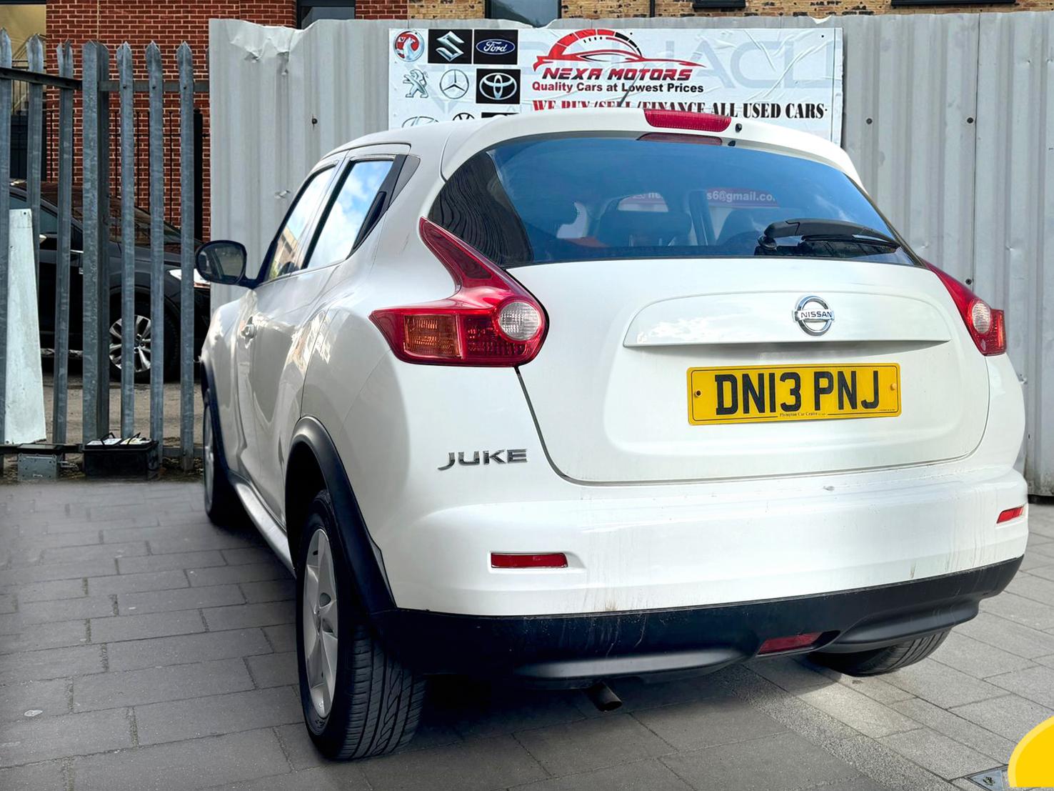 Nissan Juke 1.6 Visia SUV 5dr Petrol Manual Euro 5 (94 ps)