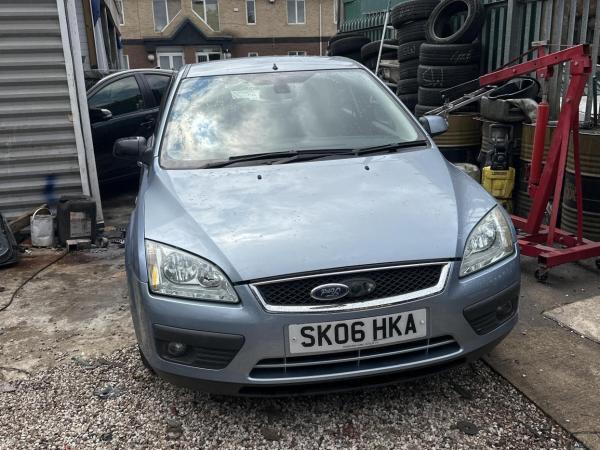 Ford Focus 1.6 Ghia Hatchback 5dr Petrol Automatic (184 g/km, 99 bhp)