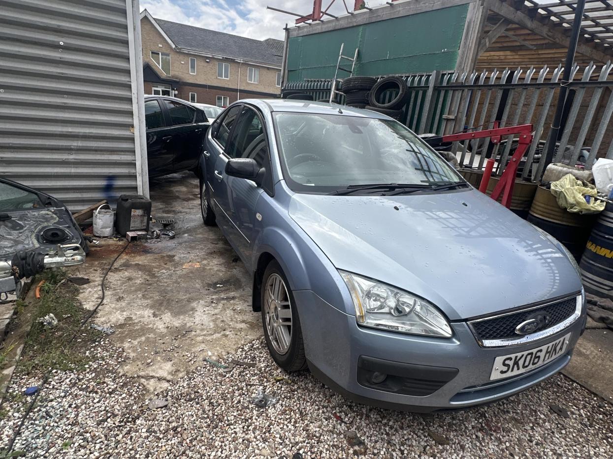Ford Focus 1.6 Ghia Hatchback 5dr Petrol Automatic (184 g/km, 99 bhp)