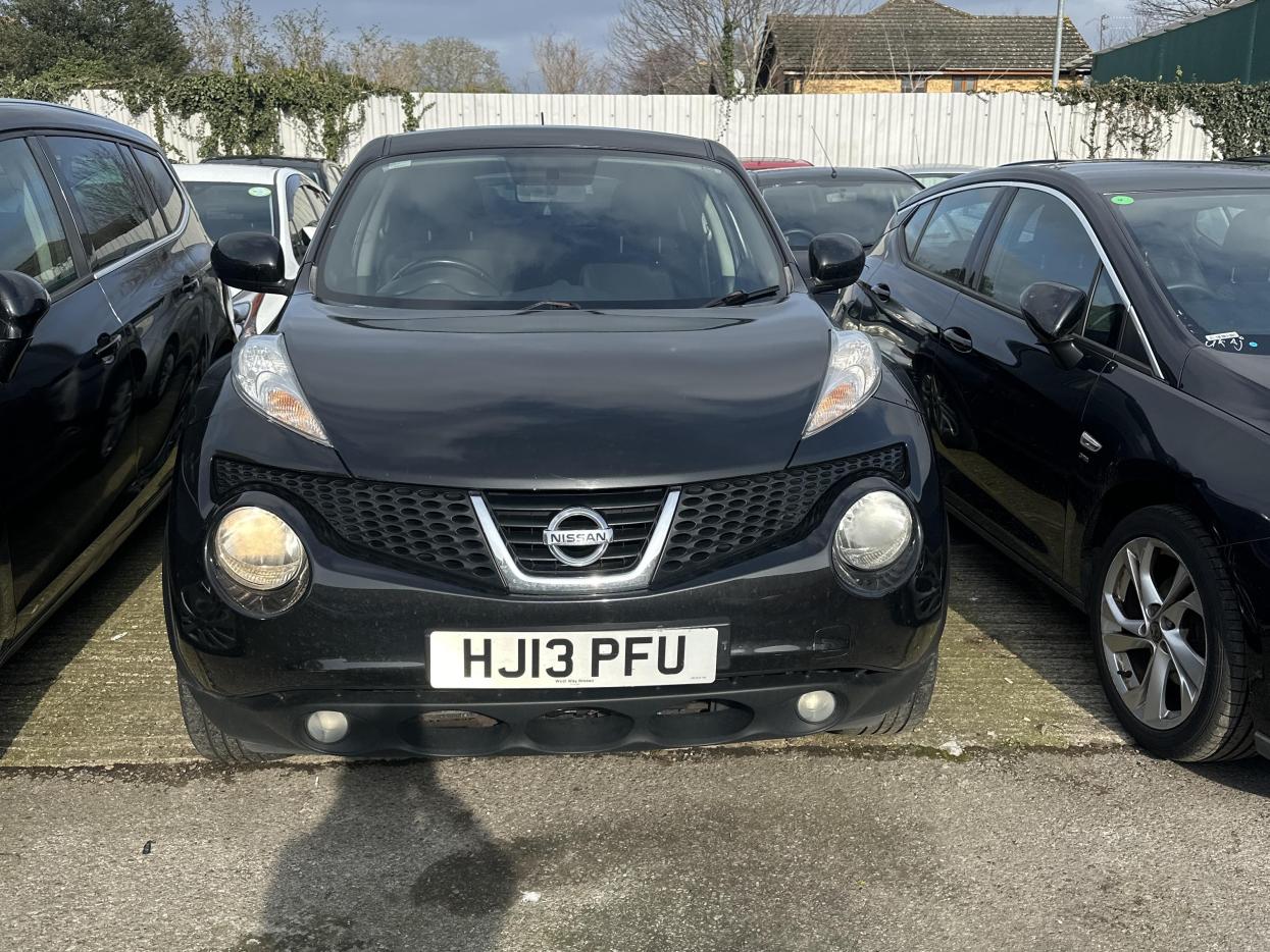 Nissan Juke 1.6 Acenta Premium SUV 5dr Petrol CVT Euro 5 (117 ps)