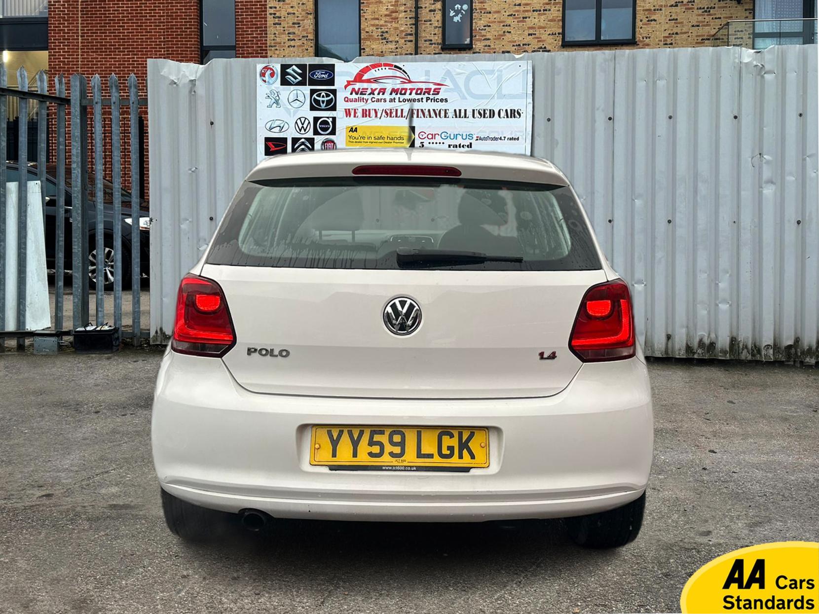 Volkswagen Polo 1.4 SEL Hatchback 5dr Petrol DSG Euro 5 (85 ps)