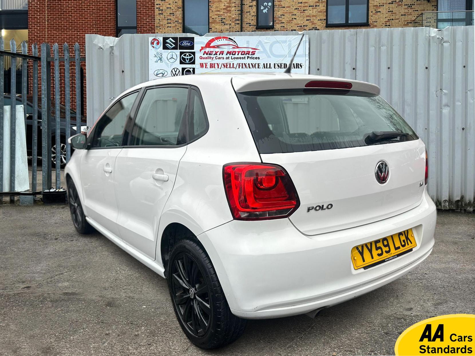 Volkswagen Polo 1.4 SEL Hatchback 5dr Petrol DSG Euro 5 (85 ps)