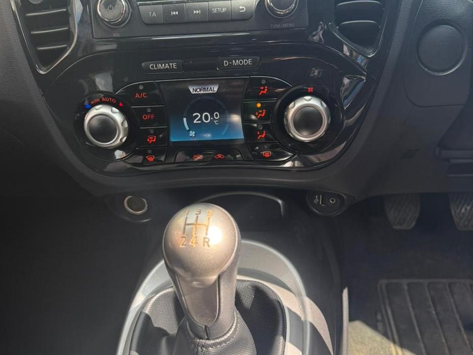 Nissan Juke 1.6 Acenta SUV 5dr Petrol Manual Euro 5 (s/s) (117 ps)