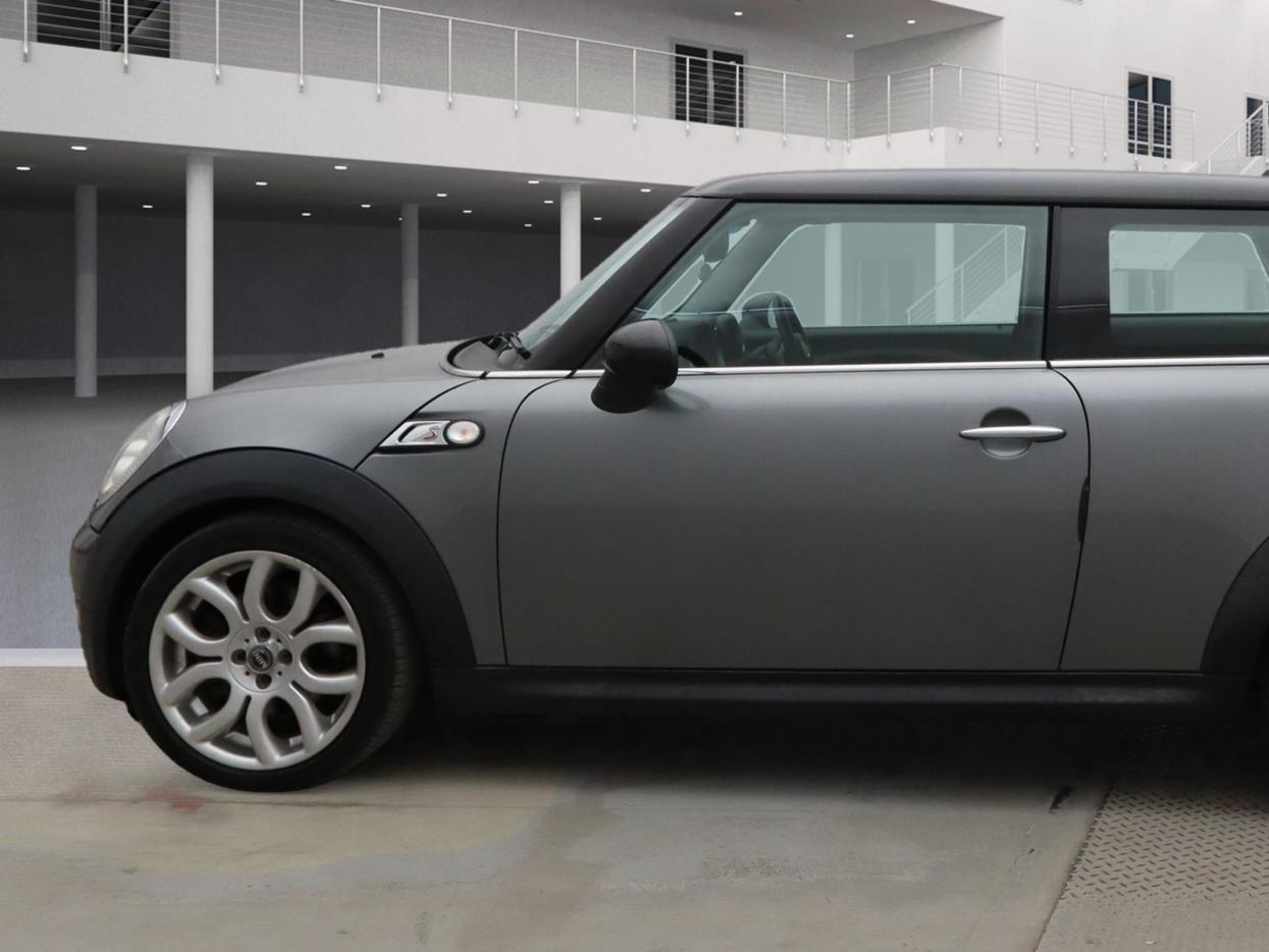 MINI Hatch 1.6 Cooper S Hatchback 3dr Petrol Steptronic Euro 4 (175 ps)
