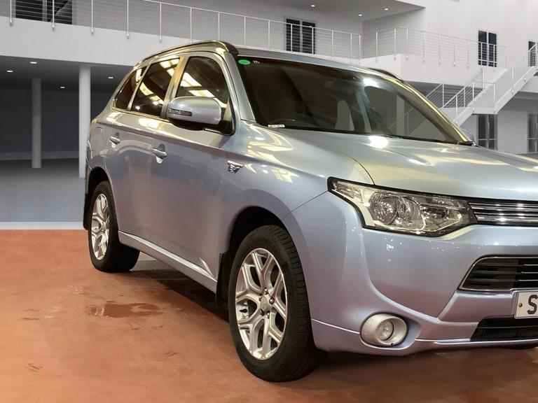 Mitsubishi Outlander 2.0h 12kWh GX3h SUV 5dr Petrol Plug-in Hybrid CVT 4WD Euro 5 (s/s) (200 ps)