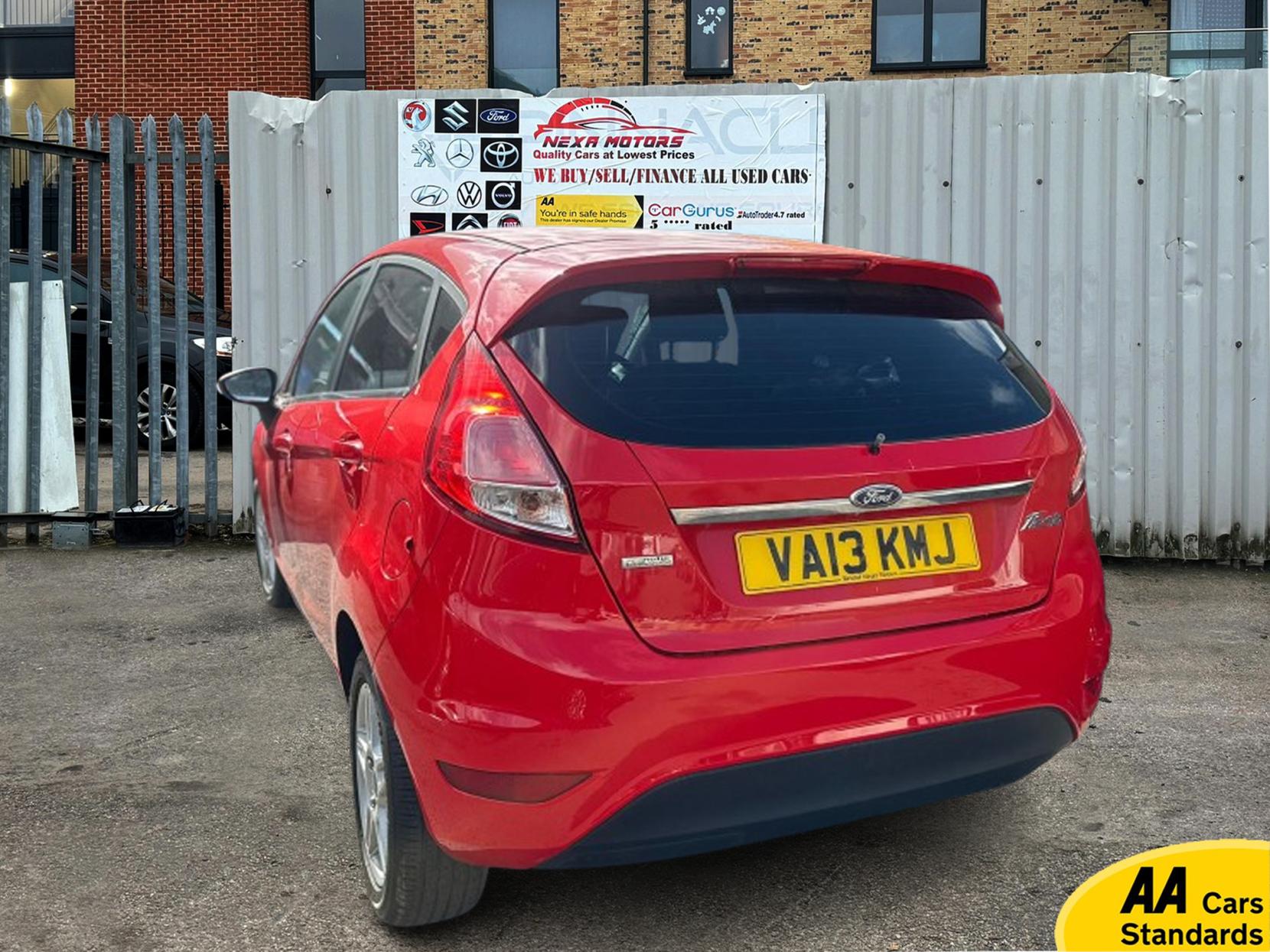 Ford Fiesta 1.0T EcoBoost Zetec Hatchback 5dr Petrol Manual Euro 5 (s/s) (100 ps)