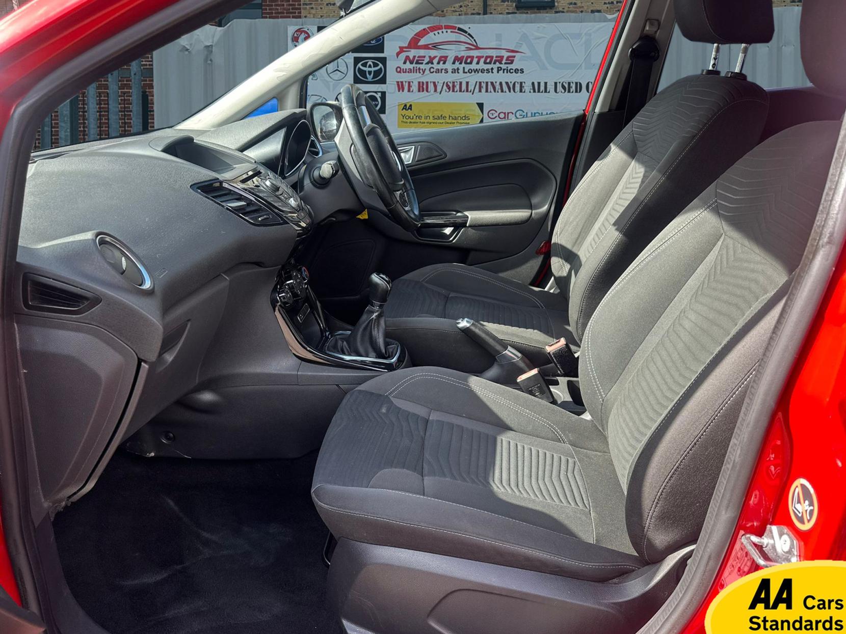 Ford Fiesta 1.0T EcoBoost Zetec Hatchback 5dr Petrol Manual Euro 5 (s/s) (100 ps)