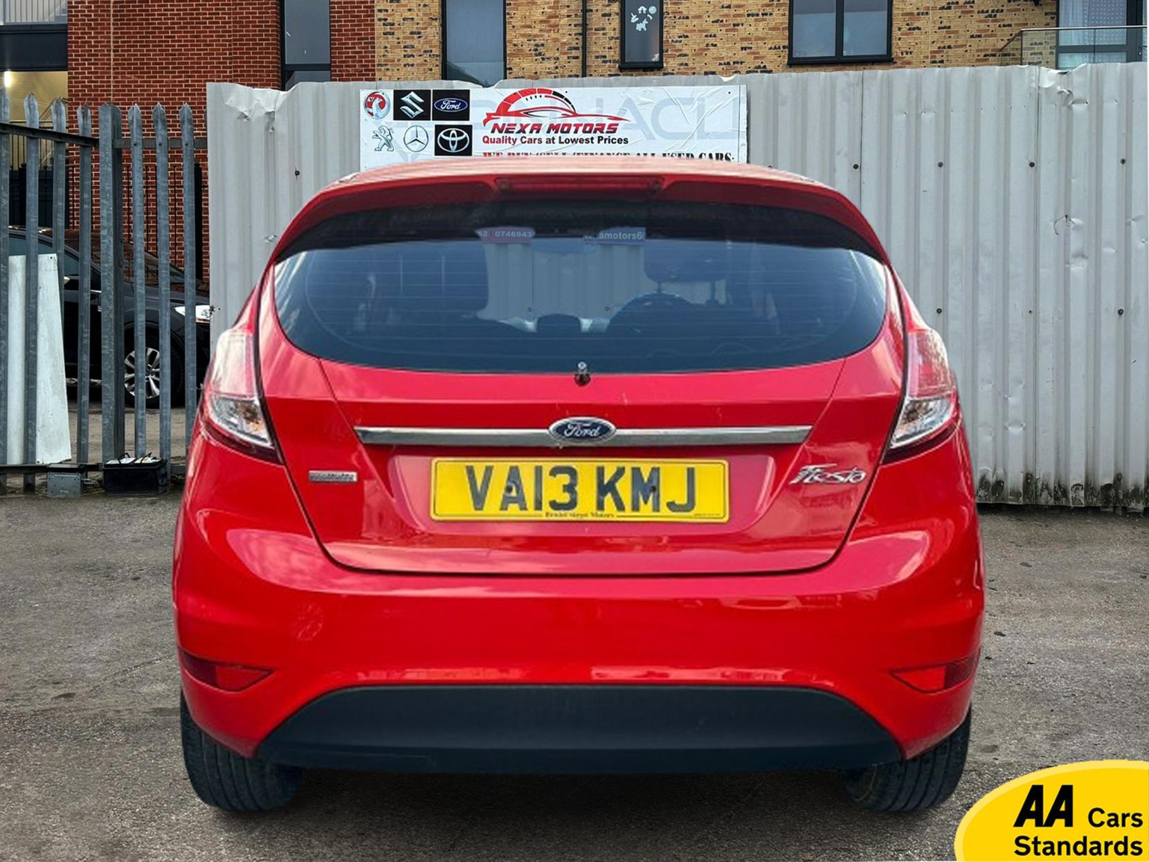 Ford Fiesta 1.0T EcoBoost Zetec Hatchback 5dr Petrol Manual Euro 5 (s/s) (100 ps)