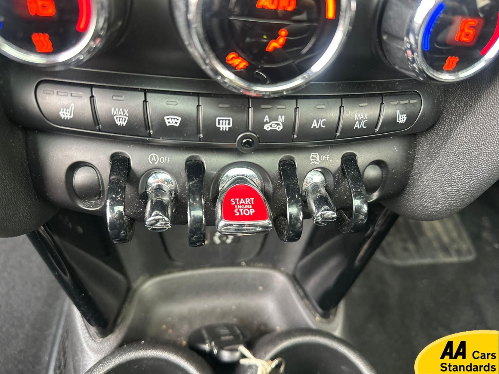 MINI Hatch 2.0 Cooper SD Hatchback 3dr Diesel Auto 6Spd Euro 6 (s/s) (170 ps)