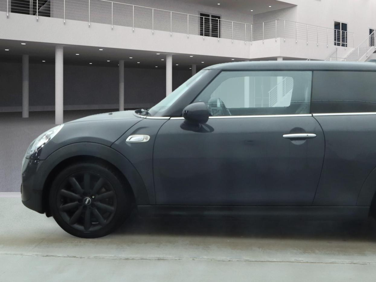 MINI Hatch 2.0 Cooper SD Hatchback 3dr Diesel Auto 6Spd Euro 6 (s/s) (170 ps)