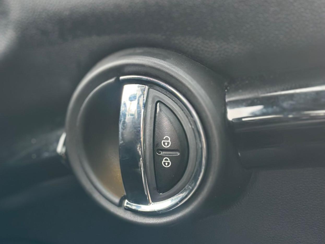 MINI Hatch 2.0 Cooper SD Hatchback 3dr Diesel Auto 6Spd Euro 6 (s/s) (170 ps)