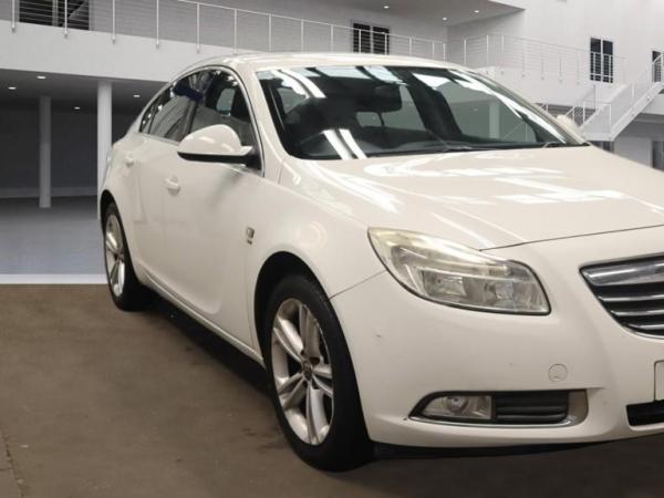 Vauxhall Insignia 1.8 16V SRi Hatchback 5dr Petrol Manual Euro 5 (140 ps)