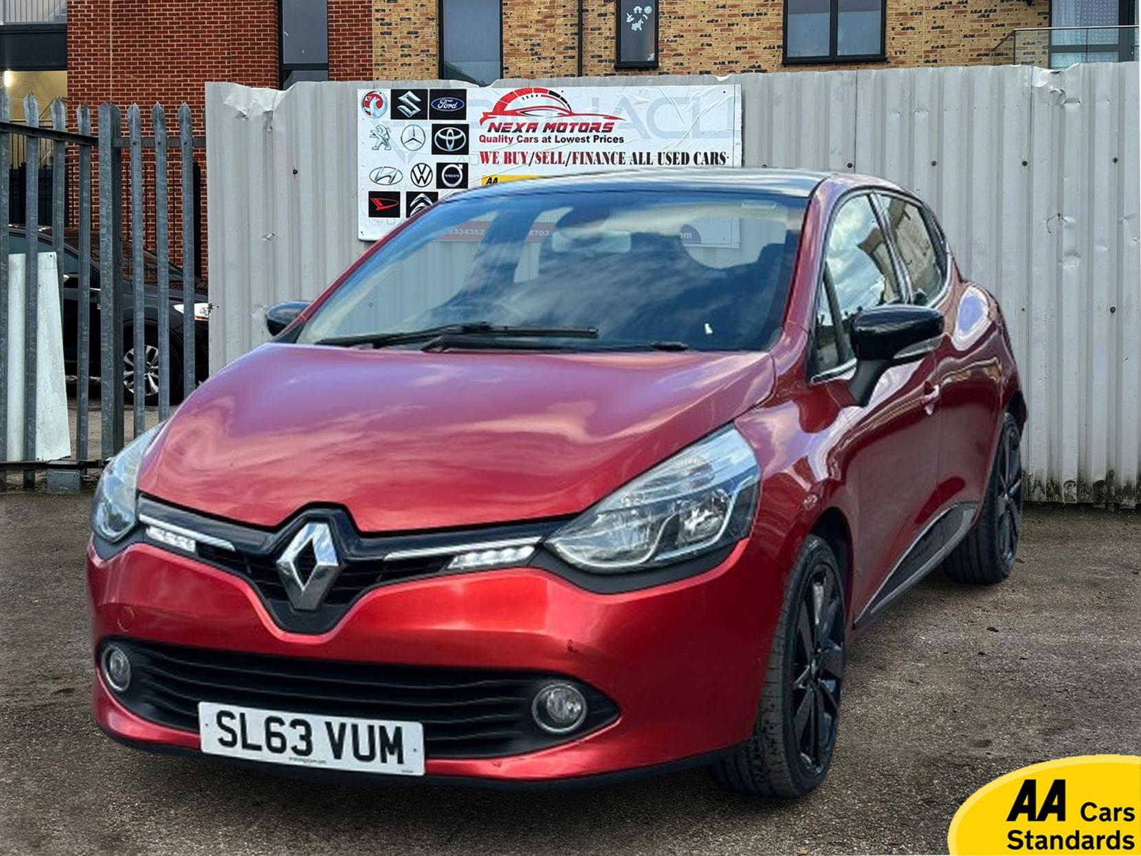Renault Clio 0.9 TCe Dynamique S MediaNav Hatchback 5dr Petrol Manual Euro 5 (s/s) (90 ps)