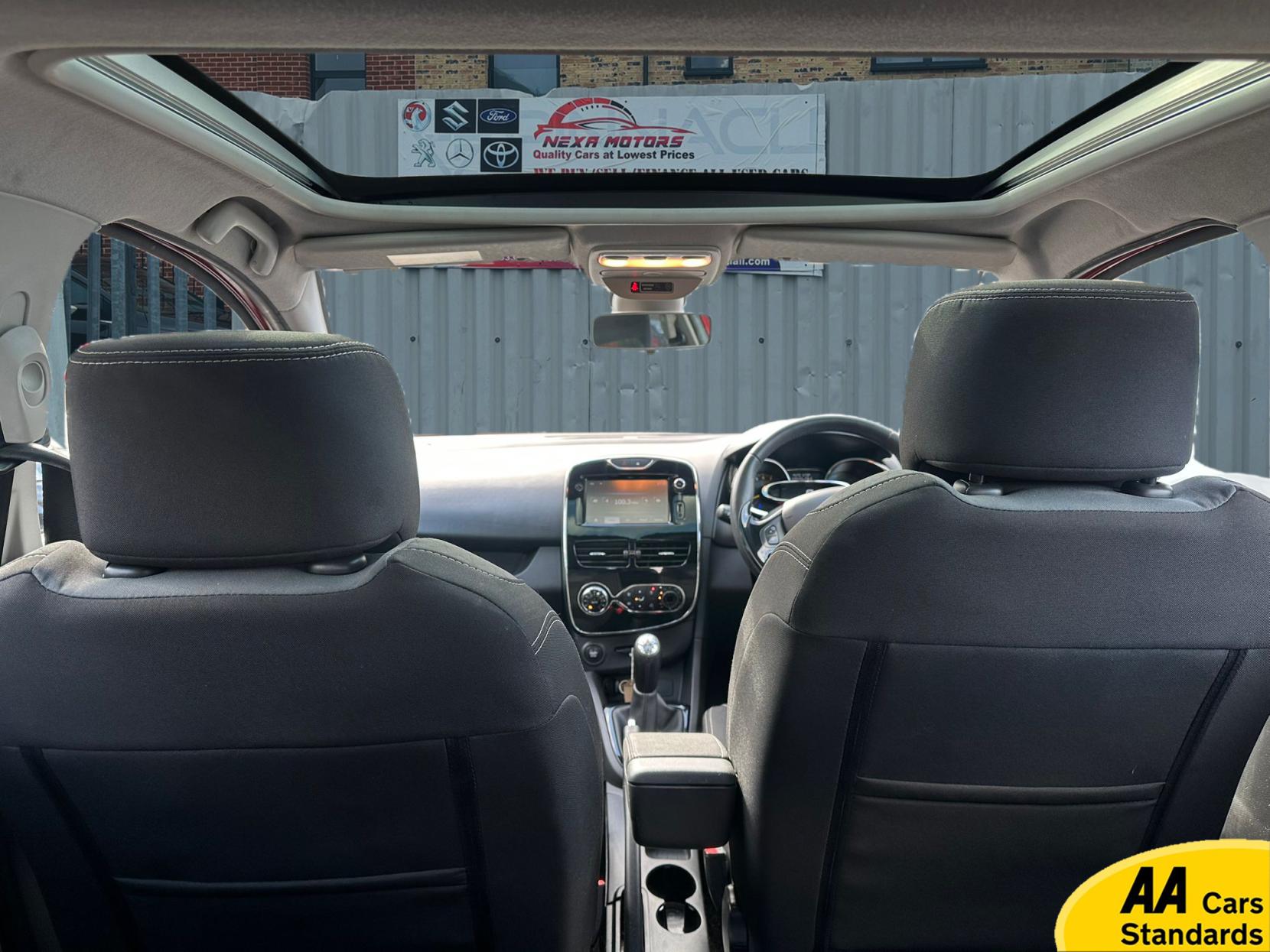 Renault Clio 0.9 TCe Dynamique S MediaNav Hatchback 5dr Petrol Manual Euro 5 (s/s) (90 ps)