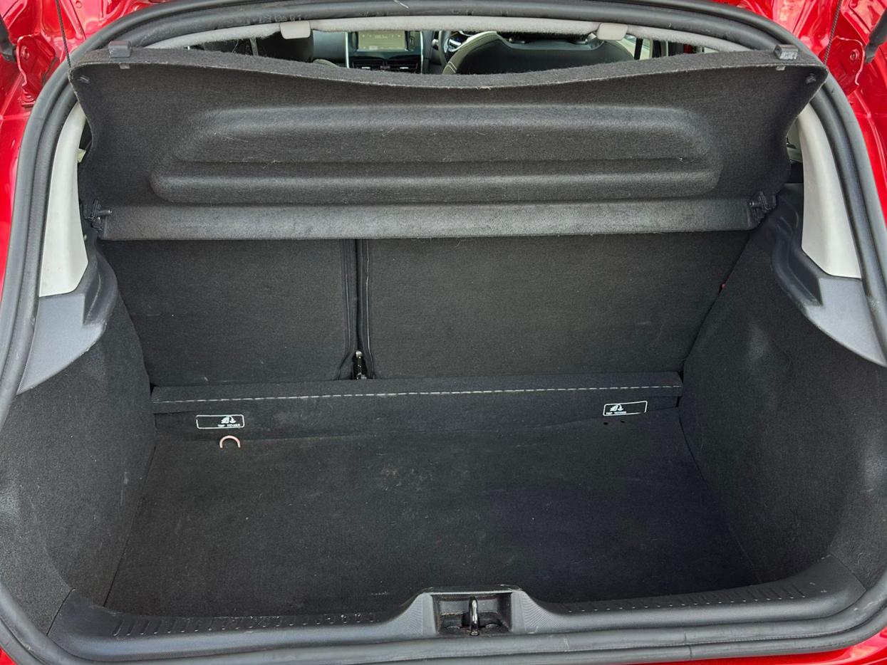 Renault Clio 0.9 TCe Dynamique S MediaNav Hatchback 5dr Petrol Manual Euro 5 (s/s) (90 ps)