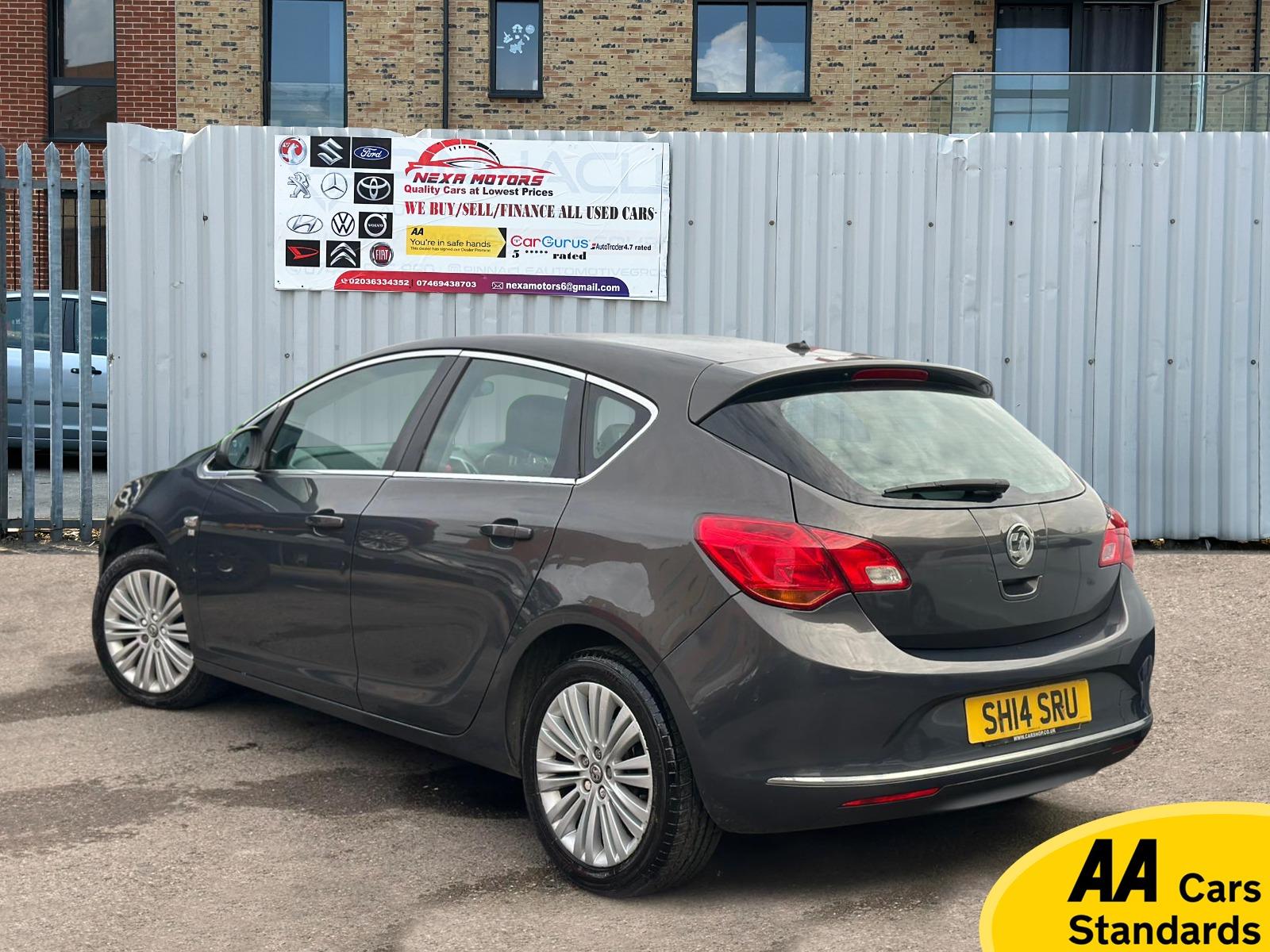 Vauxhall Astra 1.6 16v Excite Hatchback 5dr Petrol Manual Euro 5 (115 ps)