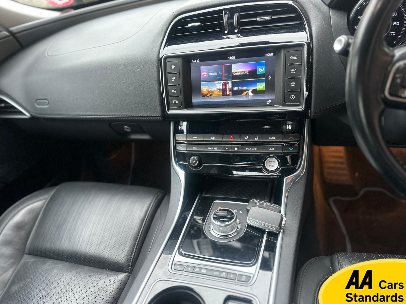 Jaguar XE 2.0d Portfolio Saloon 4dr Diesel Auto Euro 6 (s/s) (163 ps)