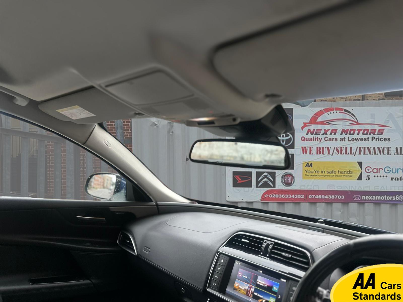 Jaguar XE 2.0d Portfolio Saloon 4dr Diesel Auto Euro 6 (s/s) (163 ps)