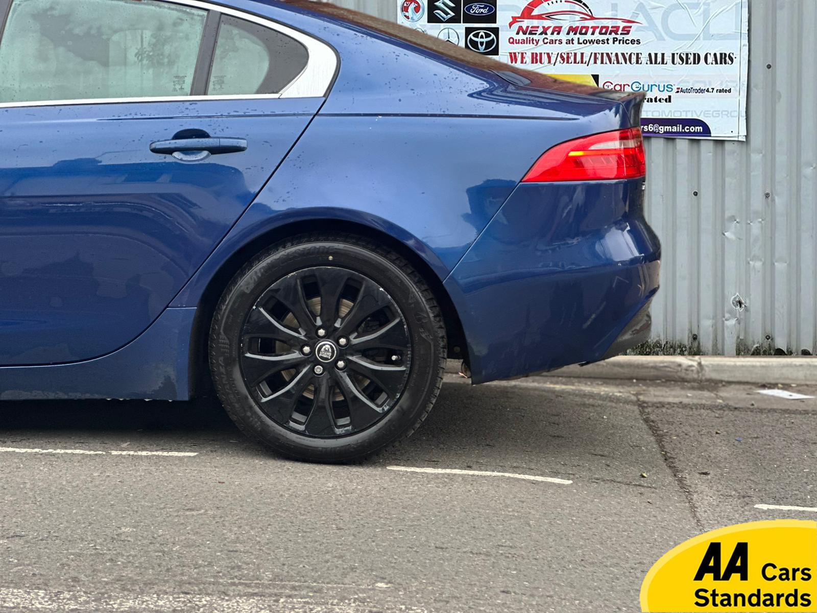 Jaguar XE 2.0d Portfolio Saloon 4dr Diesel Auto Euro 6 (s/s) (163 ps)