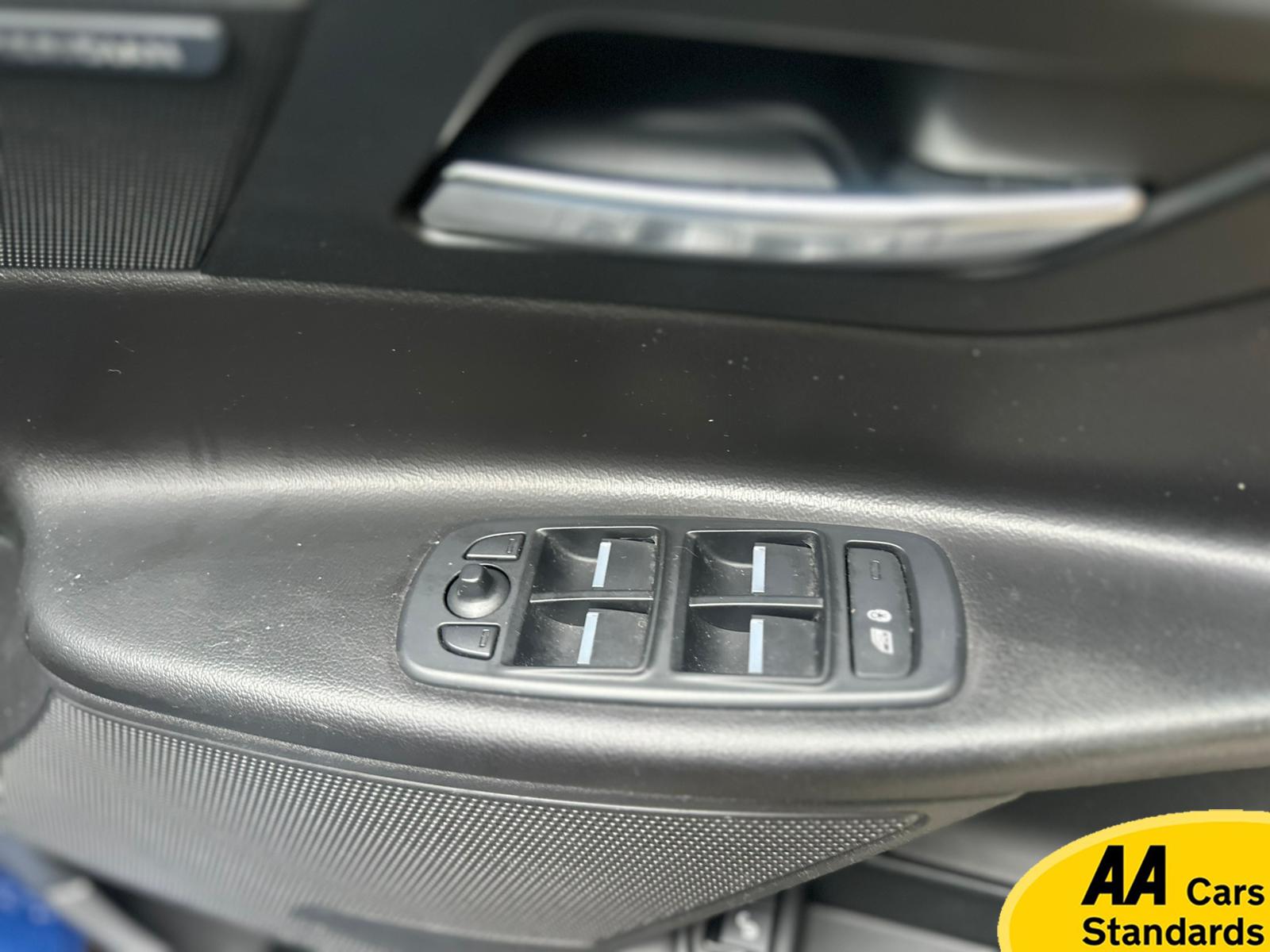 Jaguar XE 2.0d Portfolio Saloon 4dr Diesel Auto Euro 6 (s/s) (163 ps)