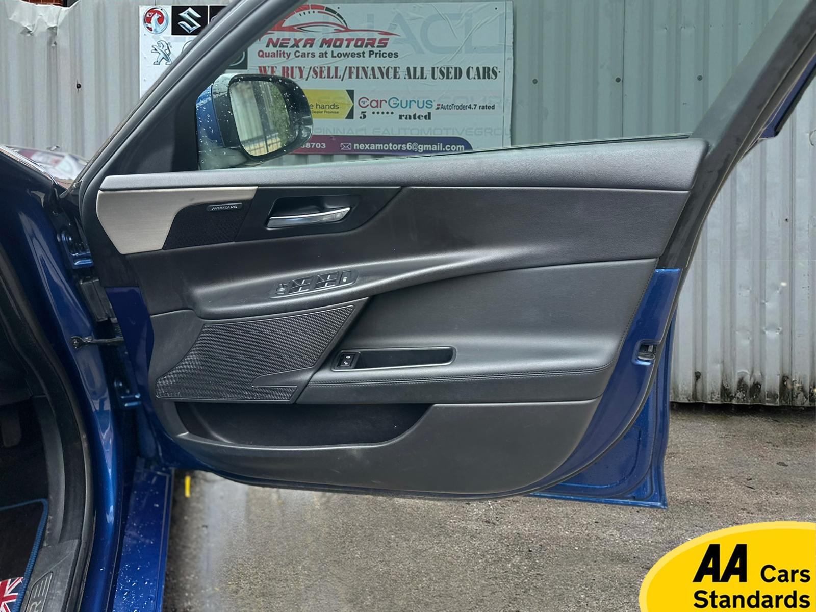 Jaguar XE 2.0d Portfolio Saloon 4dr Diesel Auto Euro 6 (s/s) (163 ps)