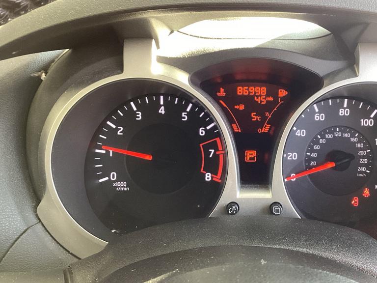 Nissan Juke 1.6 DIG-T Tekna SUV 5dr Petrol CVT 4WD Euro 5 (190 ps)
