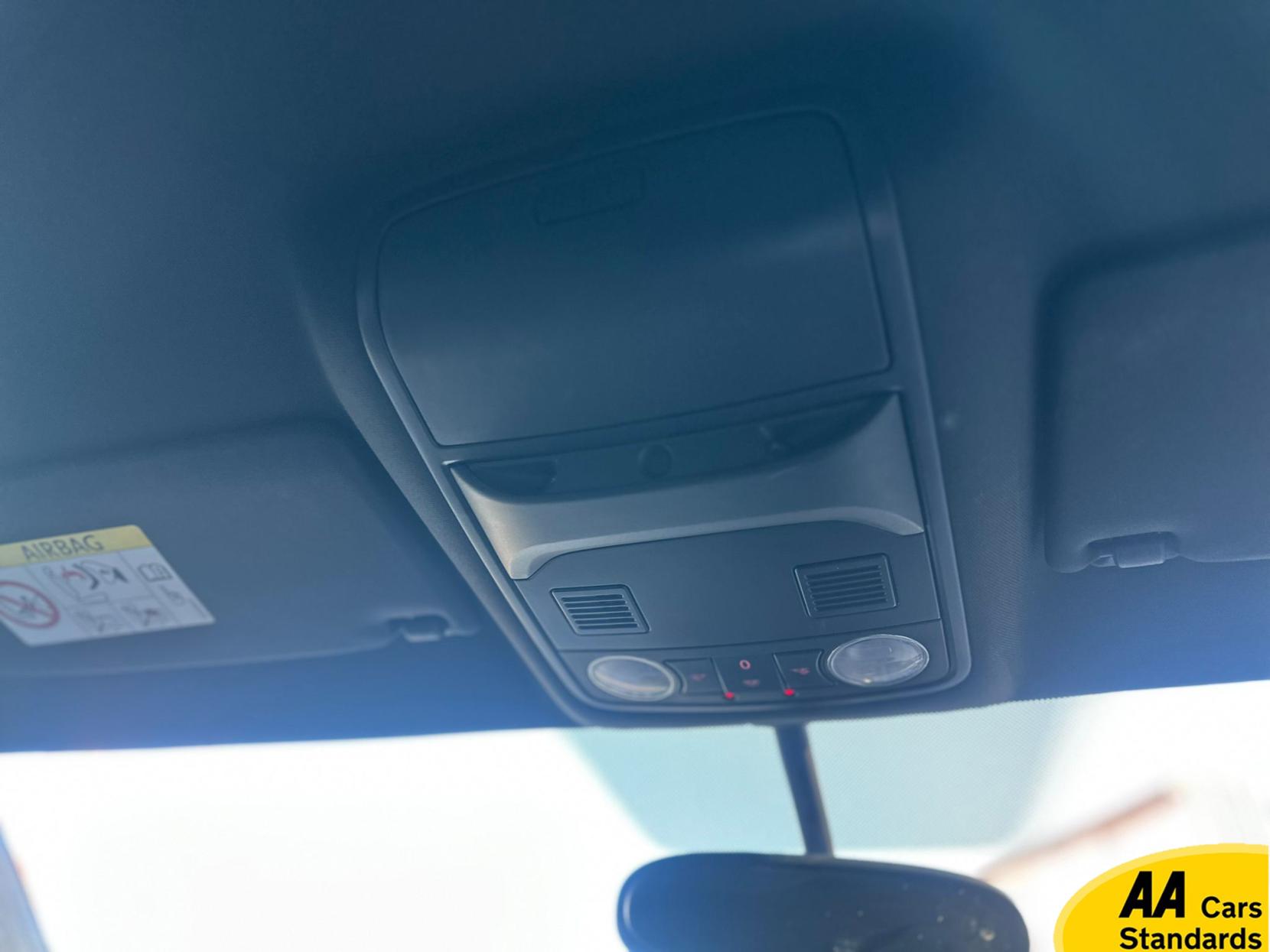 Volkswagen Scirocco 2.0 TDI BlueMotion Tech GT Hatchback 3dr Diesel DSG Euro 6 (s/s) (184 ps)