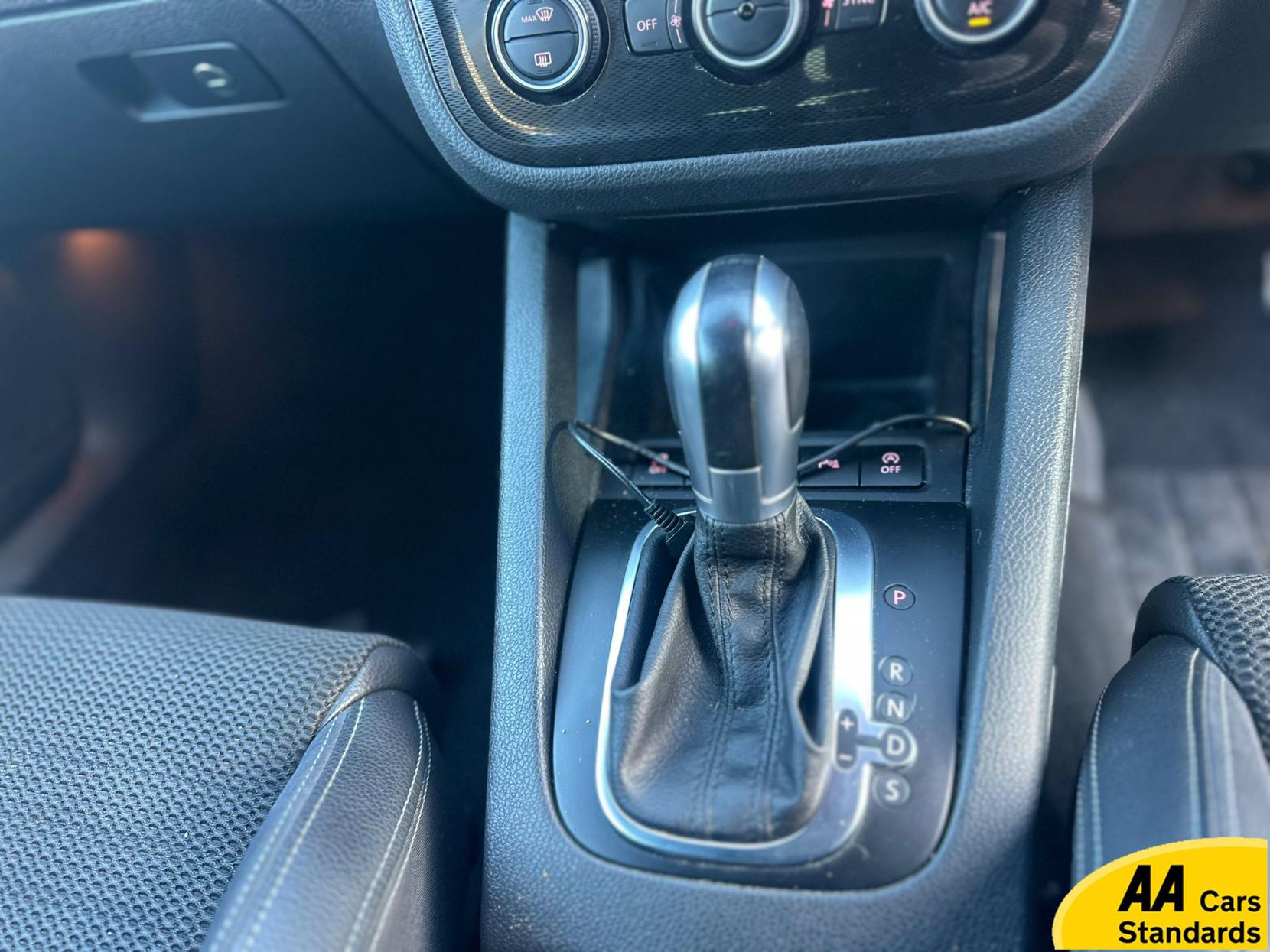 Volkswagen Scirocco 2.0 TDI BlueMotion Tech GT Hatchback 3dr Diesel DSG Euro 6 (s/s) (184 ps)