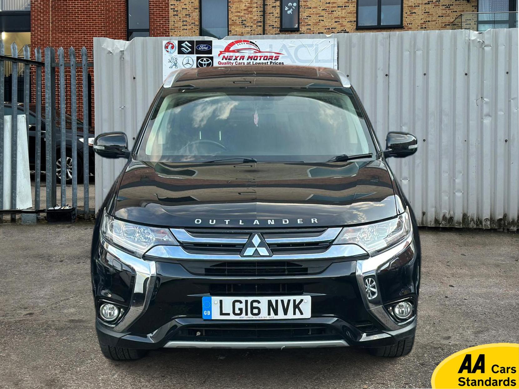 Mitsubishi Outlander 2.0h 12kWh GX4h SUV 5dr Petrol Plug-in Hybrid CVT 4WD Euro 6 (s/s) (200 ps)
