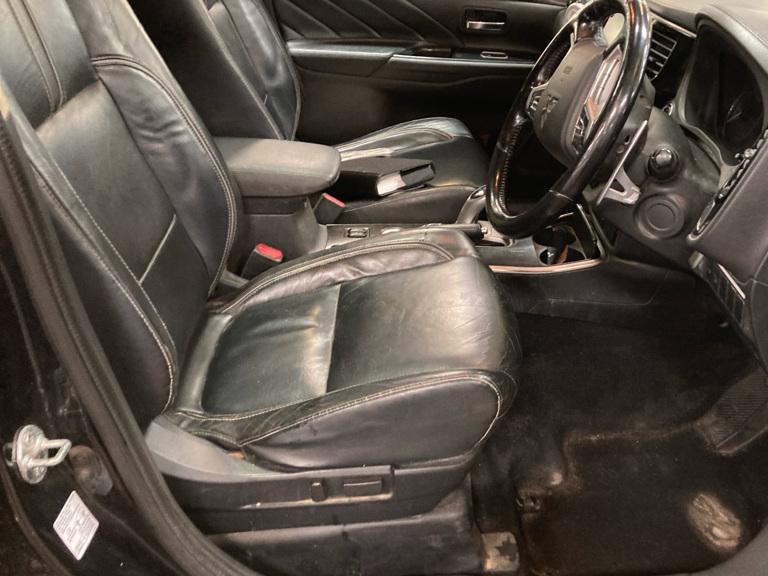 Mitsubishi Outlander 2.0h 12kWh GX4h SUV 5dr Petrol Plug-in Hybrid CVT 4WD Euro 6 (s/s) (200 ps)