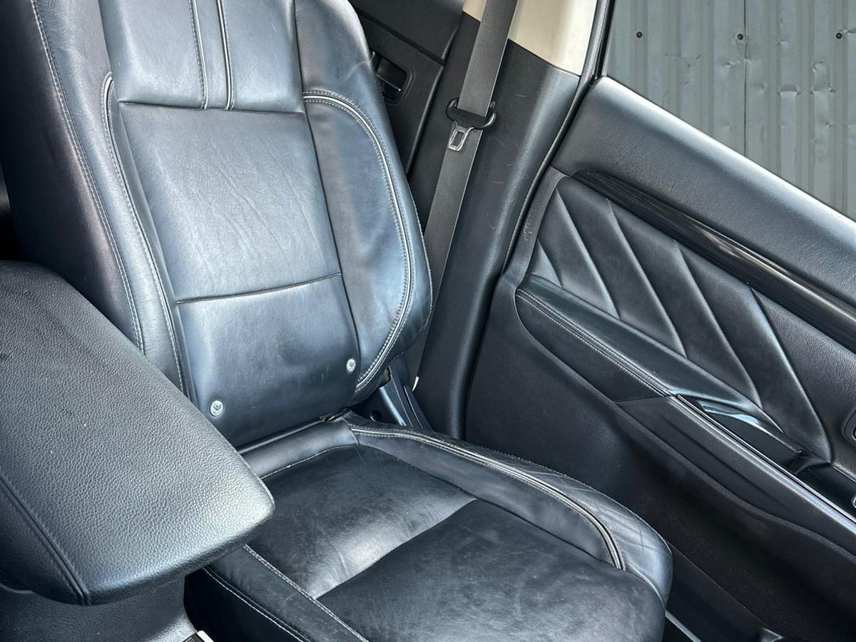 Mitsubishi Outlander 2.0h 12kWh GX4h SUV 5dr Petrol Plug-in Hybrid CVT 4WD Euro 6 (s/s) (200 ps)