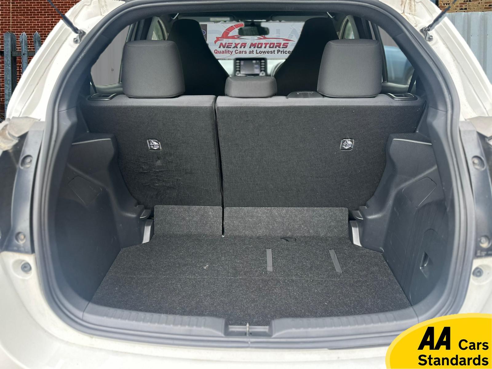 Toyota Yaris 1.5 VVT-h Dynamic Hatchback 5dr Petrol Hybrid E-CVT Euro 6 (s/s) (116 ps)