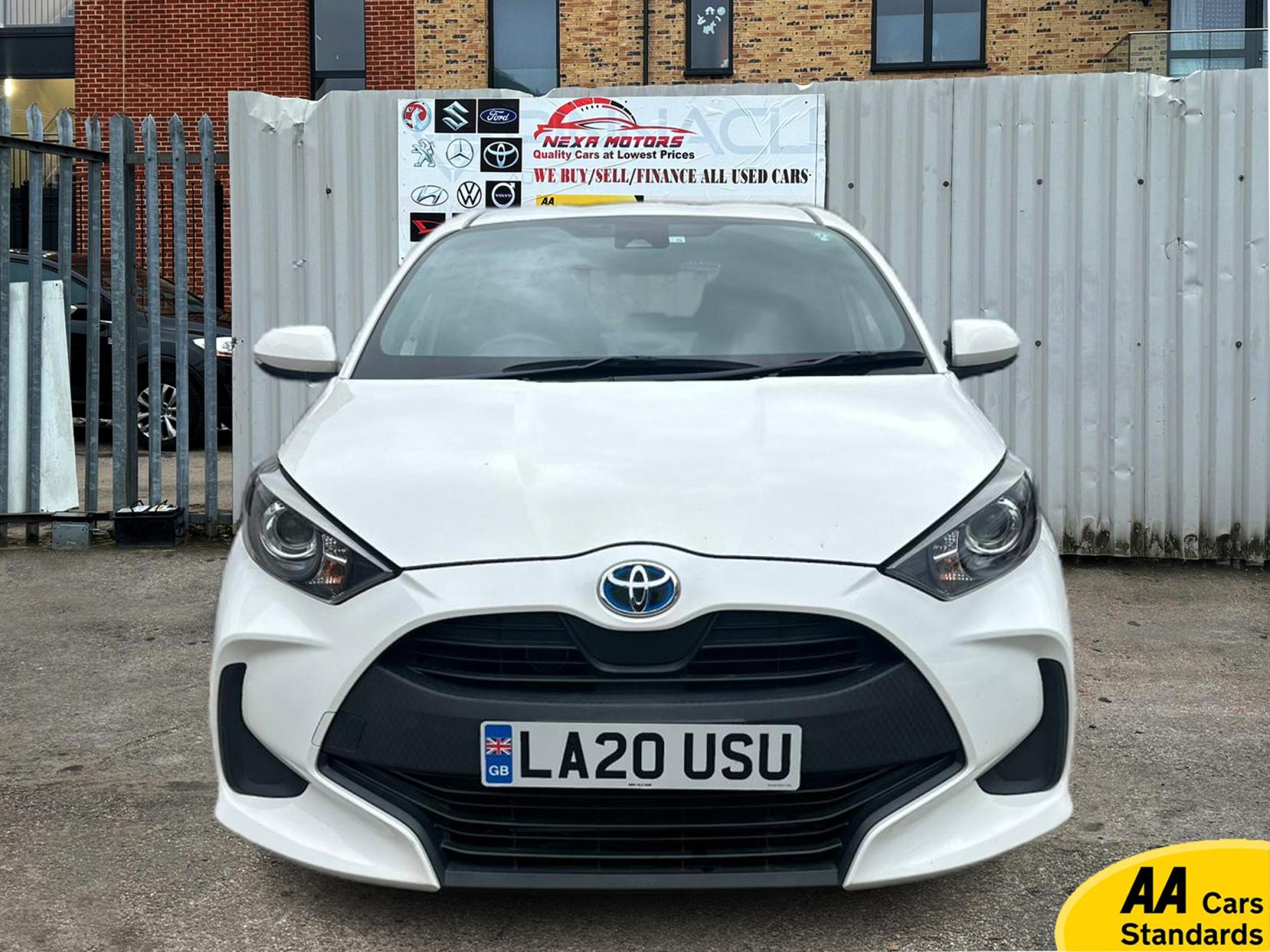 Toyota Yaris 1.5 VVT-h Dynamic Hatchback 5dr Petrol Hybrid E-CVT Euro 6 (s/s) (116 ps)