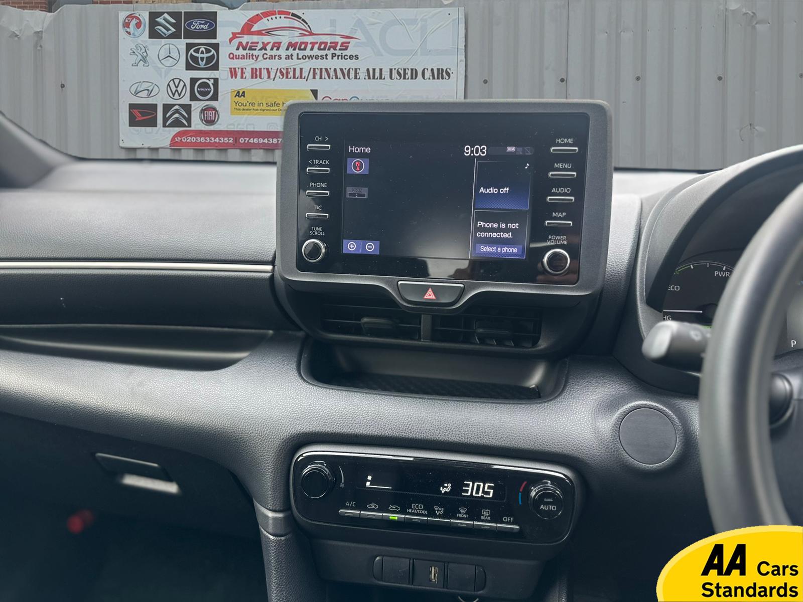 Toyota Yaris 1.5 VVT-h Dynamic Hatchback 5dr Petrol Hybrid E-CVT Euro 6 (s/s) (116 ps)