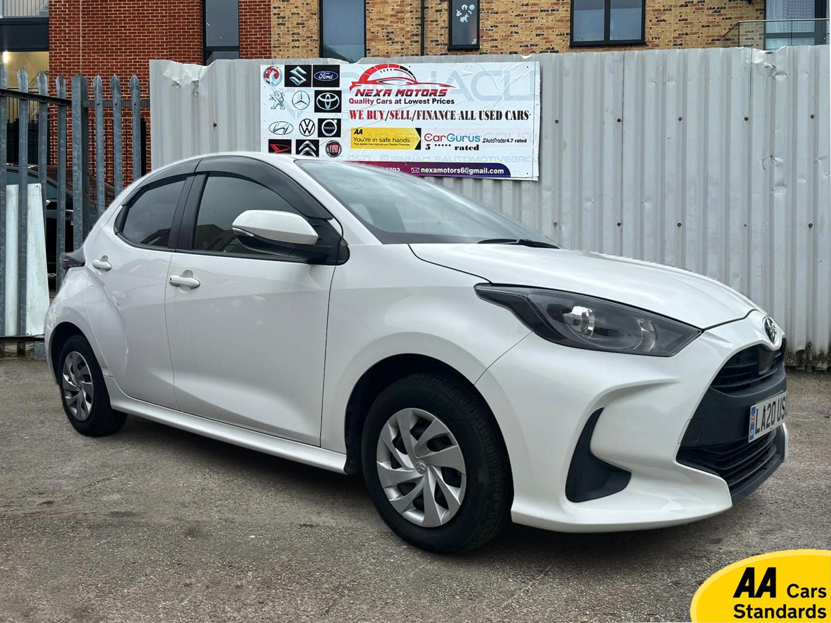 Toyota Yaris 1.5 VVT-h Dynamic Hatchback 5dr Petrol Hybrid E-CVT Euro 6 (s/s) (116 ps)