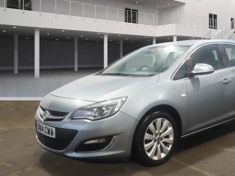 Vauxhall Astra 1.6 16v SE Hatchback 5dr Petrol Auto Euro 5 (115 ps)