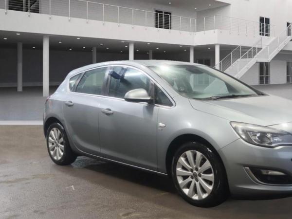 Vauxhall Astra 1.6 16v SE Hatchback 5dr Petrol Auto Euro 5 (115 ps)