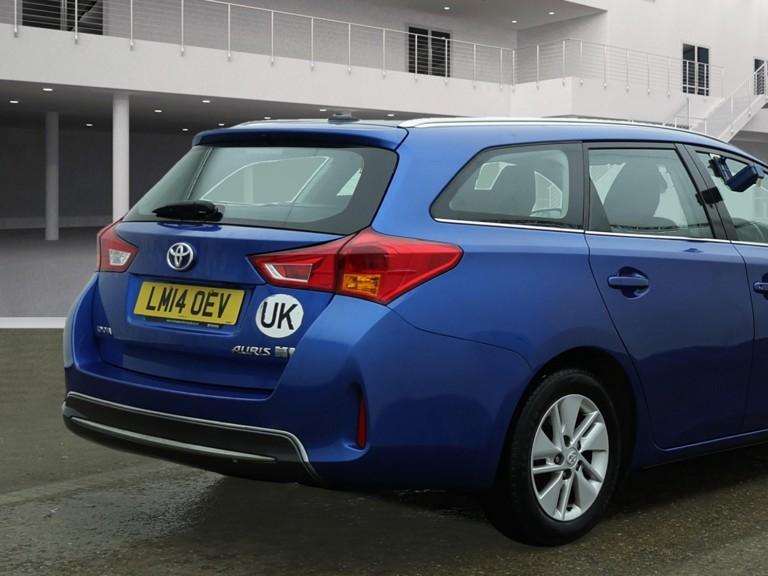 Toyota Auris 1.8 VVT-h Icon Touring Sports 5dr Petrol Hybrid CVT Euro 5 (s/s) (136 ps)