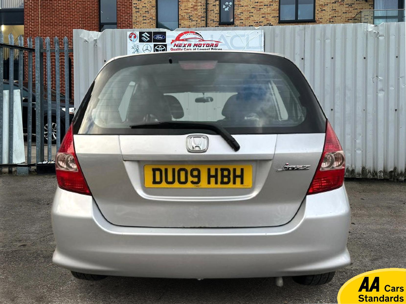 Honda Jazz 1.4 i-DSI SE Hatchback 5dr Petrol CVT-7 (139 g/km, 82 bhp)