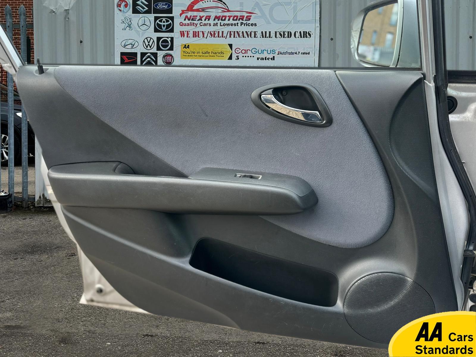 Honda Jazz 1.4 i-DSI SE Hatchback 5dr Petrol CVT-7 (139 g/km, 82 bhp)