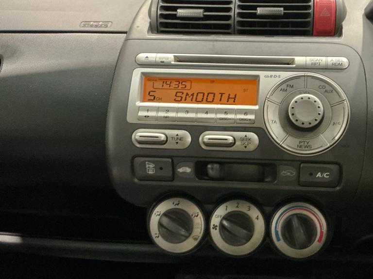 Honda Jazz 1.4 i-DSI SE Hatchback 5dr Petrol CVT-7 (139 g/km, 82 bhp)