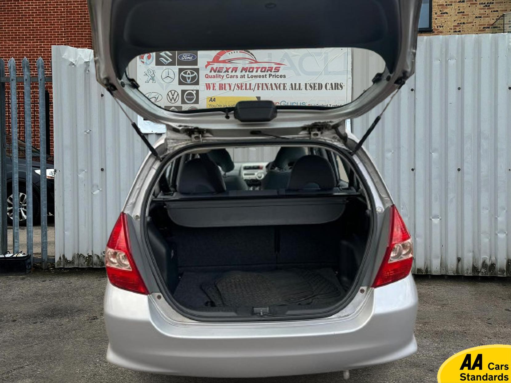 Honda Jazz 1.4 i-DSI SE Hatchback 5dr Petrol CVT-7 (139 g/km, 82 bhp)