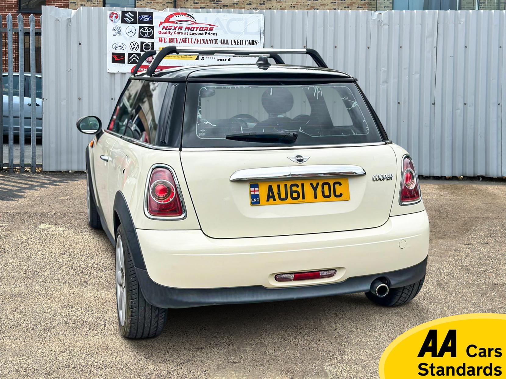 MINI Hatch 1.6 Cooper Hatchback 3dr Petrol Manual Euro 5 (s/s) (122 ps)