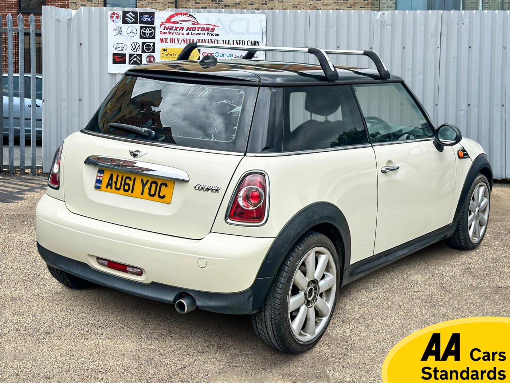 MINI Hatch 1.6 Cooper Hatchback 3dr Petrol Manual Euro 5 (s/s) (122 ps)