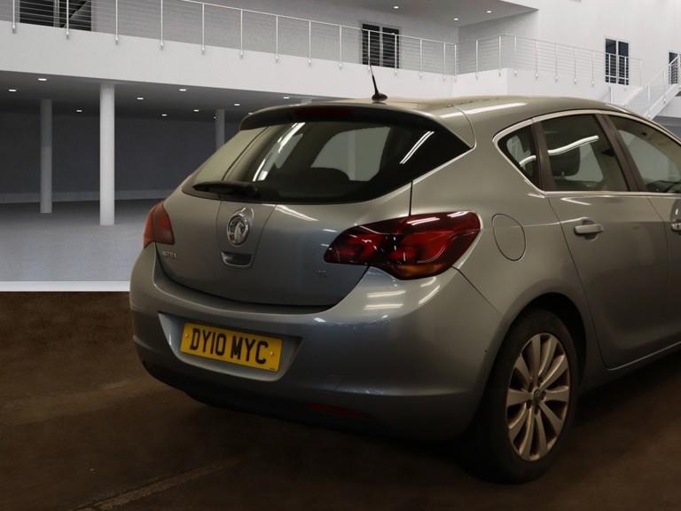 Vauxhall Astra 1.6 16v SE Hatchback 5dr Petrol Manual Euro 5 (115 ps)