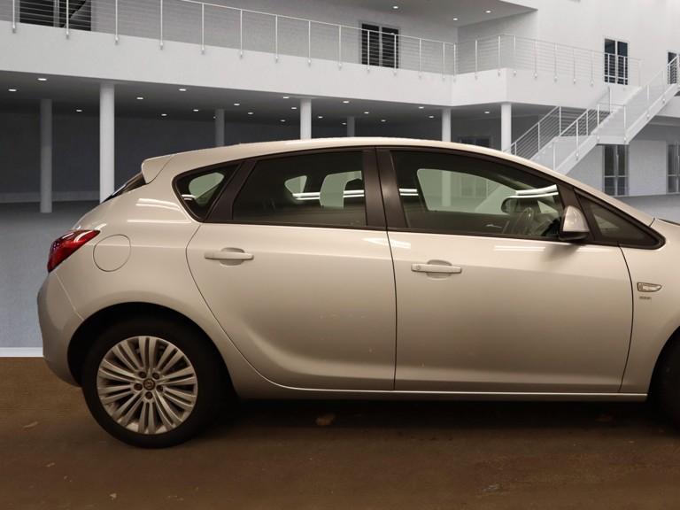 Vauxhall Astra 1.4 16v Energy Hatchback 5dr Petrol Manual Euro 5 (100 ps)