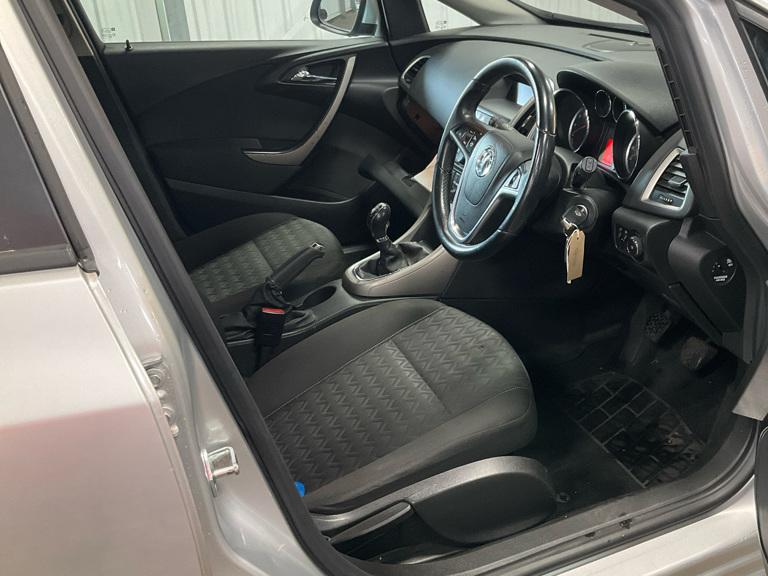 Vauxhall Astra 1.4 16v Energy Hatchback 5dr Petrol Manual Euro 5 (100 ps)