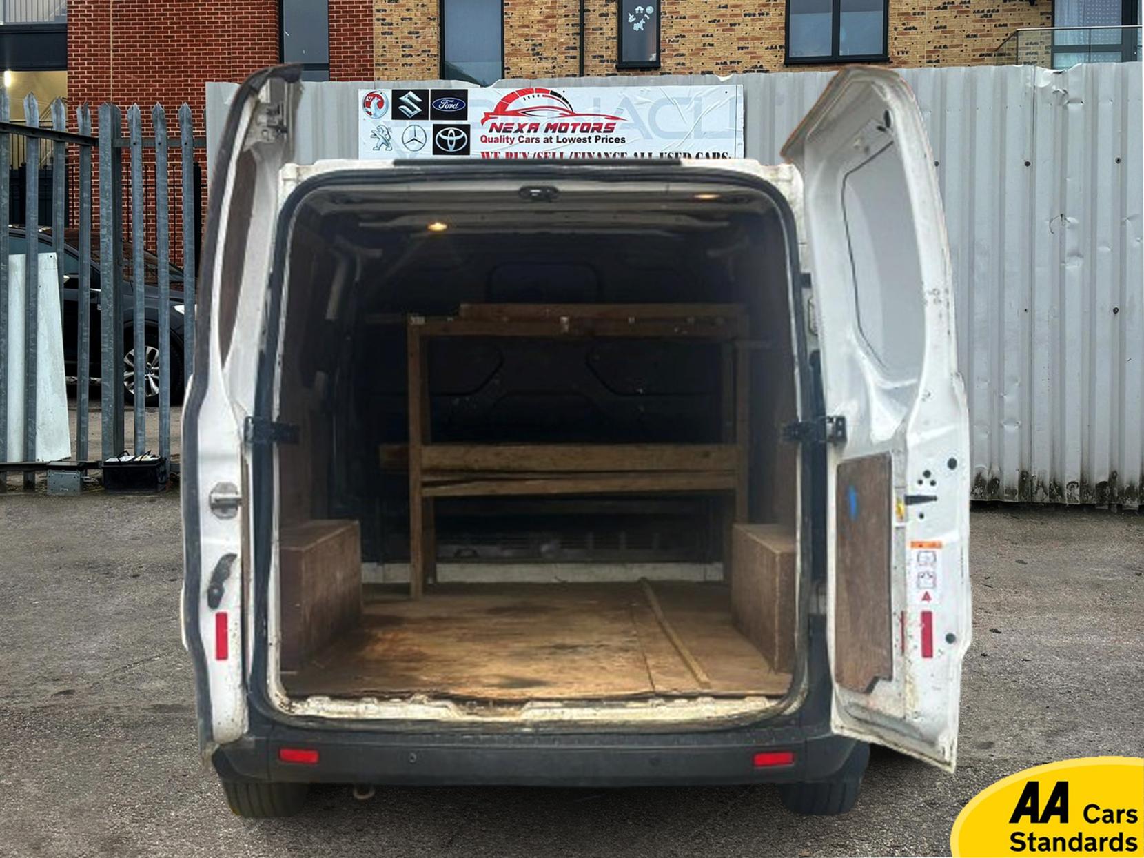 Ford Transit Custom 2.0 TDCi 290 Panel Van 5dr Diesel Manual L1 H1 (157 g/km, 104 bhp)